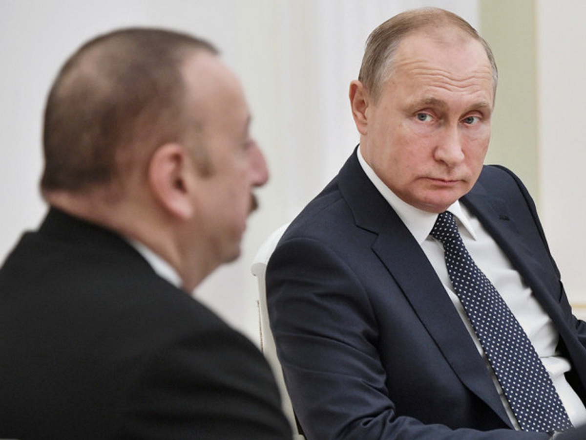 Почему Россия не спешит усмирять Азербайджан: мнение эксперта о будущем отношений между странами0