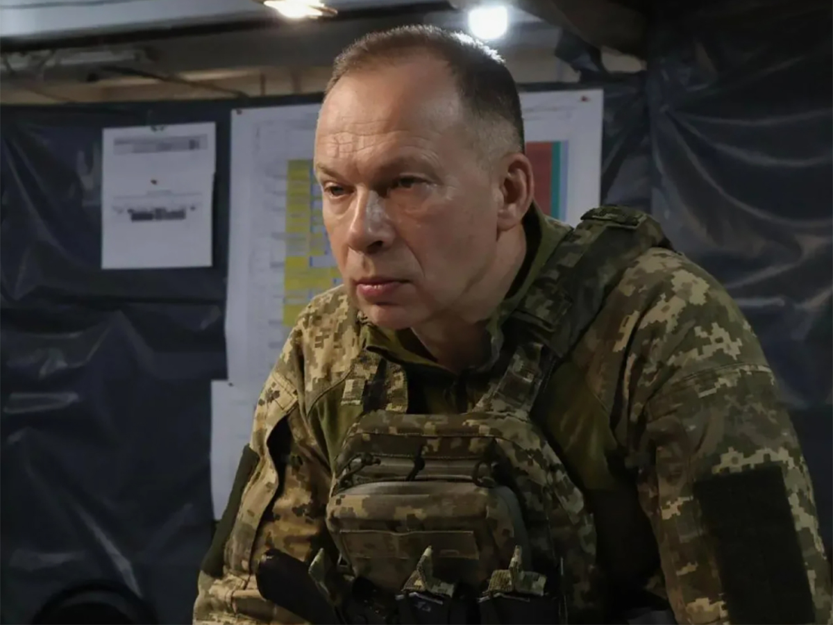 Сырский в панике: фронт рухнул, ВСУ потеряли единую линию обороны0