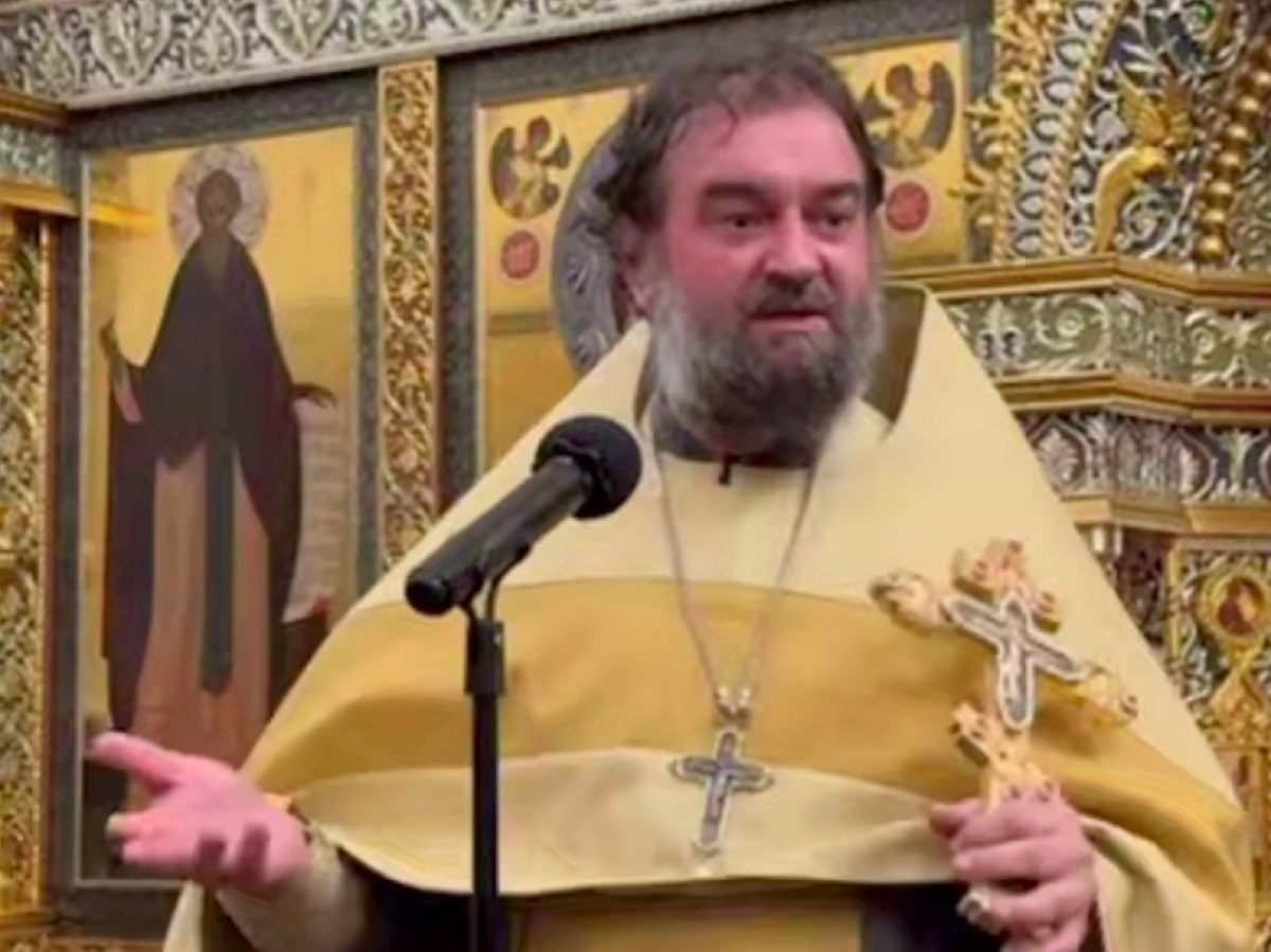 «Женщины стали слабыми, боязливыми, развратными»: протоиерей Ткачев резко раскритиковал дам, что вызвало общественное недовольство0