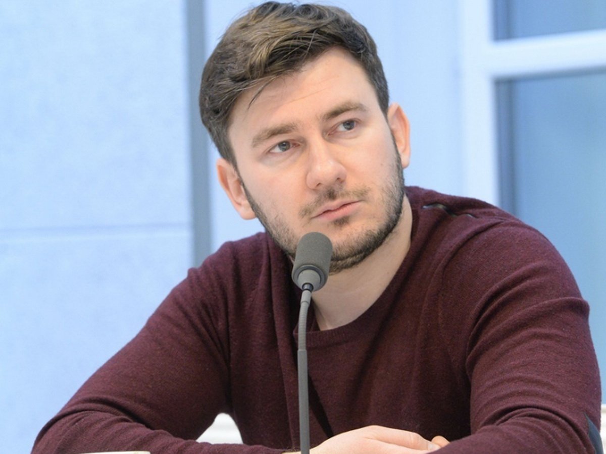 Арест квартиры писателя Дмитрия Глуховского в Москве: причины и последствия0