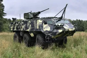 Латвия передала Украине первую партию бронетранспортеров Patria 6x6