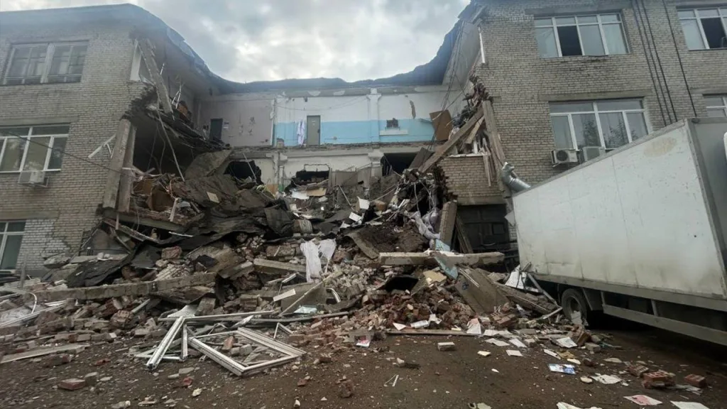 В Екатеринбурге «сложилось» здание: уже третье обрушение за последние дни