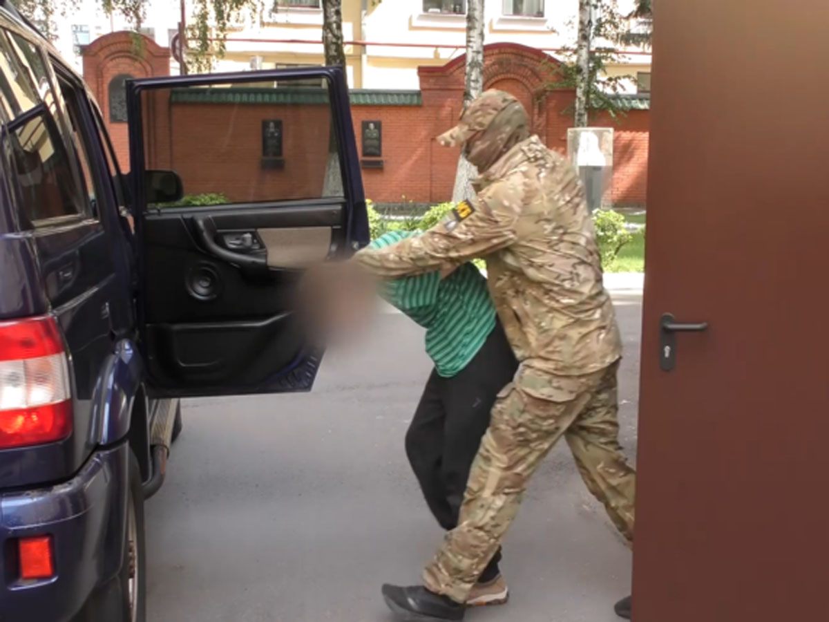 ФСБ раскрыла планы покушения на главу ОПК в Белгороде с использованием БПЛА0