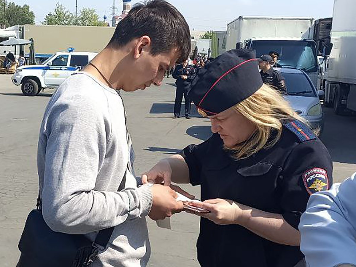 Госдума анонсировала ужесточение требований к курьерам в России0