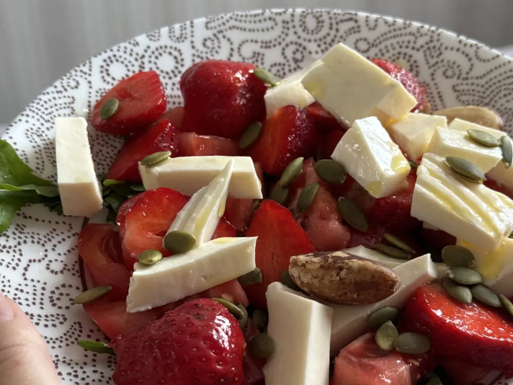 Долгожительница и мать 15 детей раскрывает секреты своего питания: продукты, которые она употребляет ежедневно