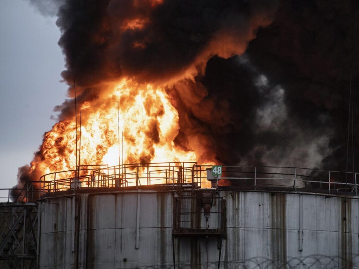 Депутат Мусабеков угрожает России: ИИ предлагает способы уничтожения нефтегазовой структуры Азербайджана0