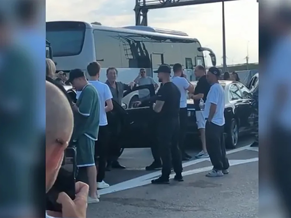 Шаман и Лепс поют в пробке на Крымском мосту: viral видео с неожиданным выступлением0