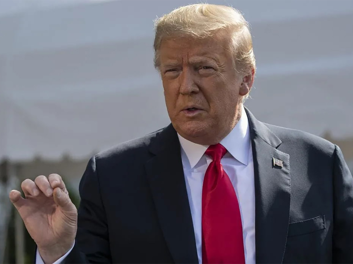 Трамп сталкивается с новыми вызовами перед переговорами с Путиным0