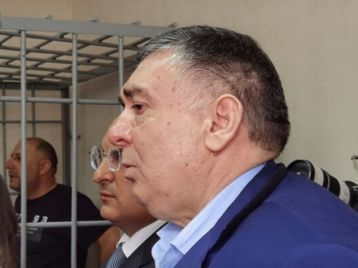 Главу азербайджанской диаспоры на Урале задержали у посольства в Москве0