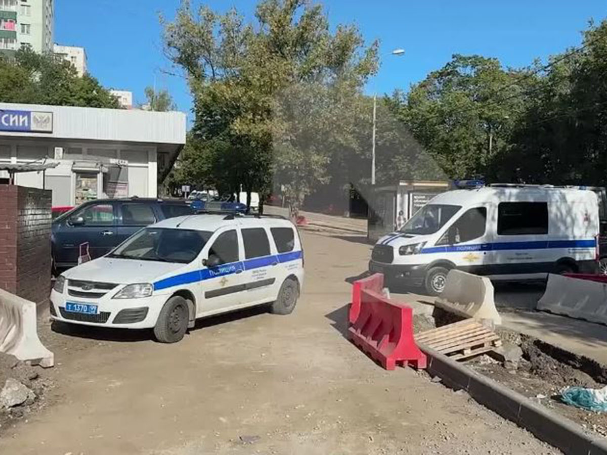 Московские грабители в масках и с пистолетом похитили миллионы из почтового отделения0