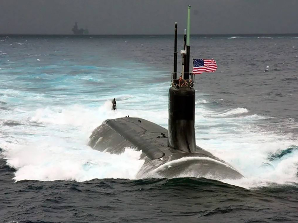 Две атомные подлодки США прибыли в стратегически важный регион после заявлений Трампа: подробности от СМИ0