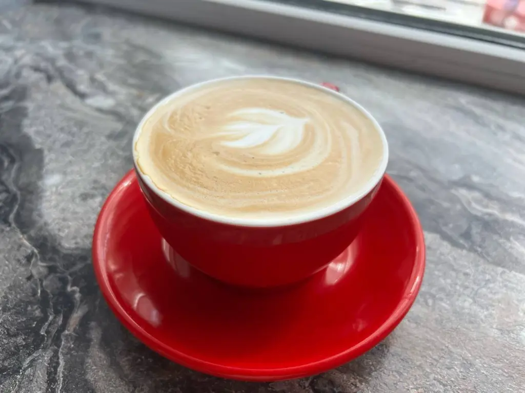 Продукты, которые нельзя совмещать с кофе: опасные сочетания, от которых стоит отказаться