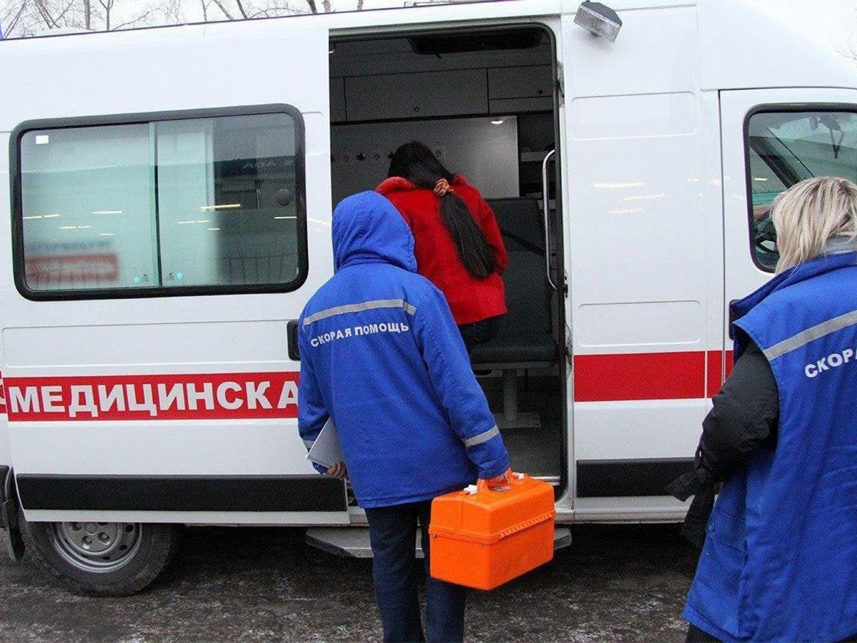 В Ярославле ребёнок выпал из окна 12 этажа и чудом выжил0