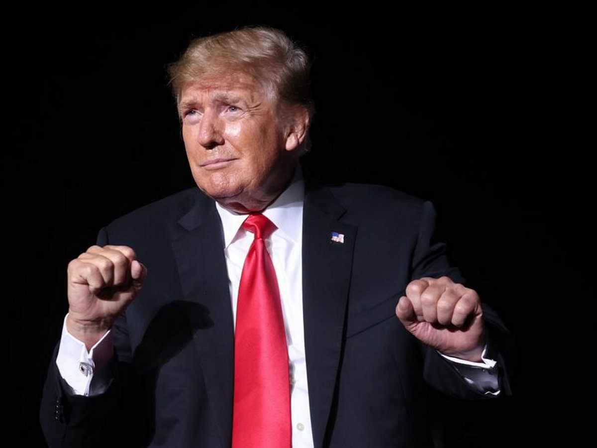 Трамп рассматривает возможность введения санкций и пошлин в отношении Украины0