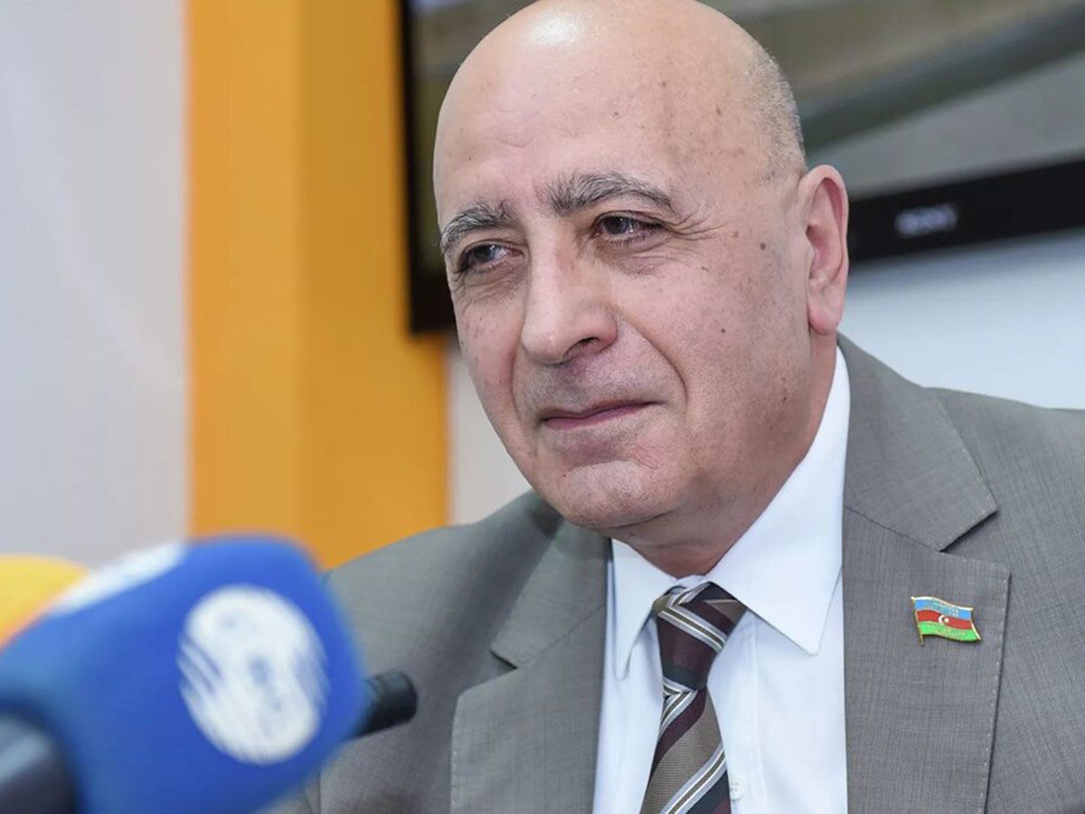 Азербайджанский политик угрожает России: "Останутся только ошметки" и оскорбляет российских военных0