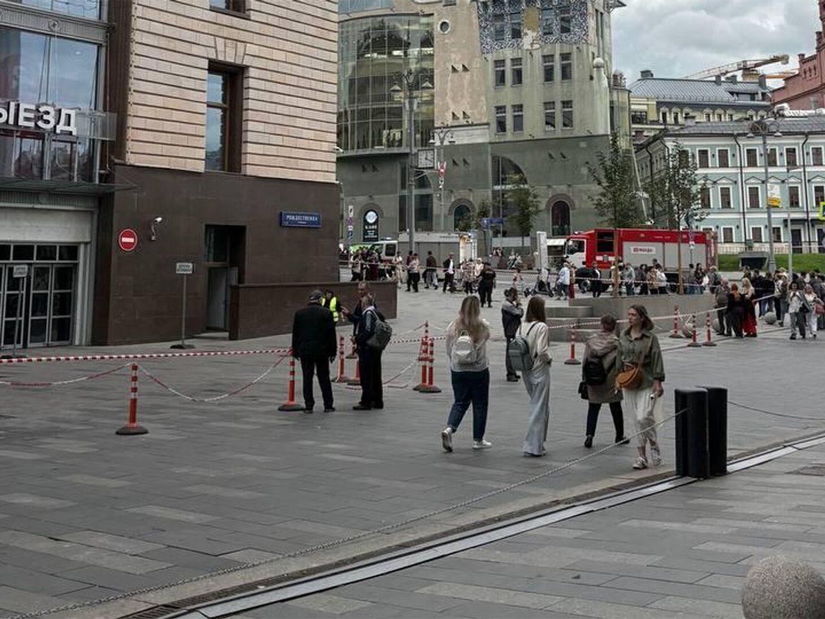 Взрыв в Центральном детском магазине Москвы: один человек погиб0