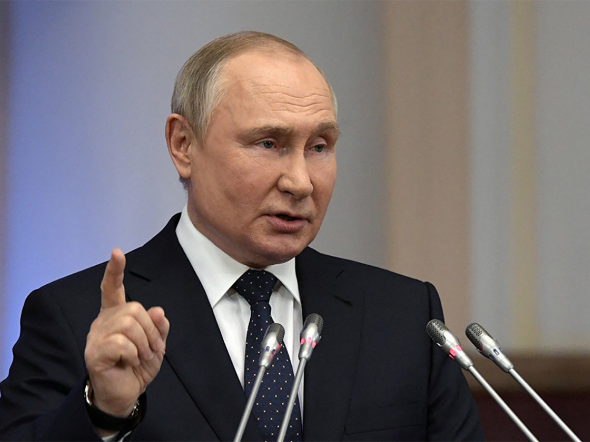 Великобритания требует ареста Путина на Аляске0