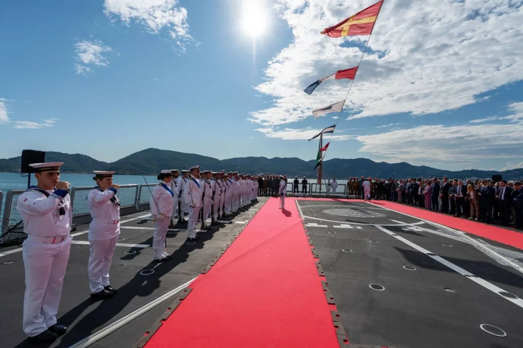 Итальянское судостроительное объединение Fincantieri рапортует, что десятый фрегат FREMM (б.н. F 589) «Emilio Bianchi» был передан ВМС Италии