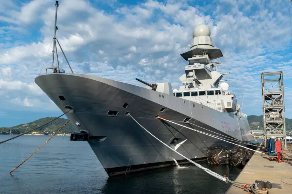 Итальянское судостроительное объединение Fincantieri рапортует, что десятый фрегат FREMM (б.н. F 589) «Emilio Bianchi» был передан ВМС Италии