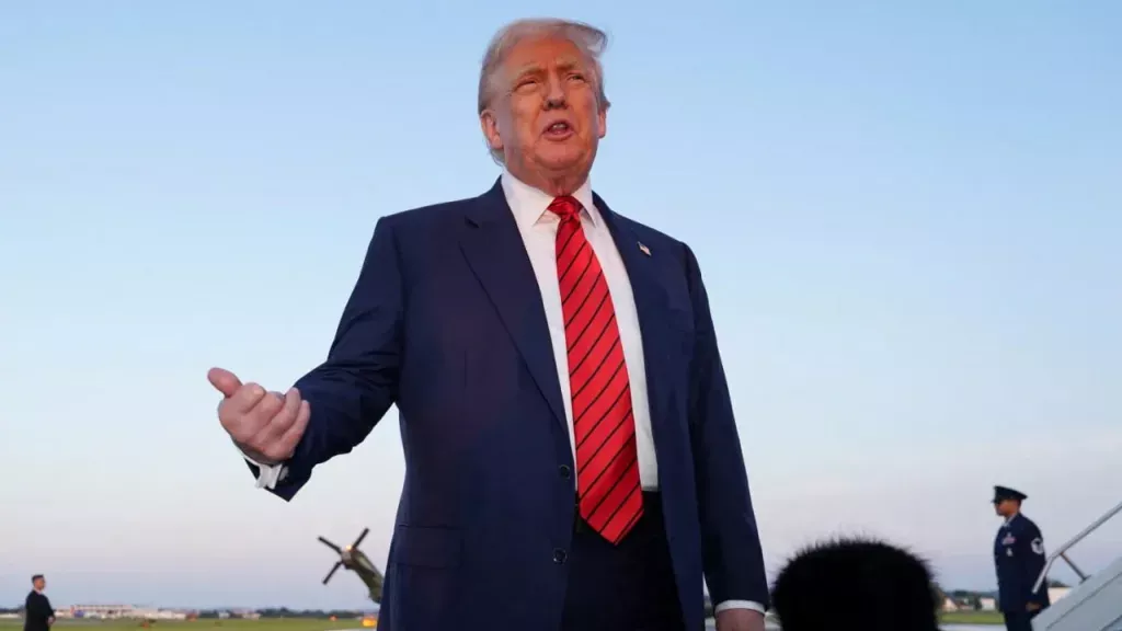 Трамп угрожает ЕС 35% пошлинами и пообещал 250% тарифы на лекарства