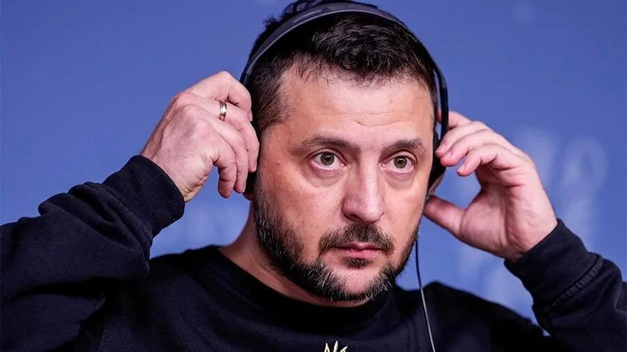 Зеленский вновь стал требовать прекращение огня на фронте перед возможной встречей с Трампом и Путиным