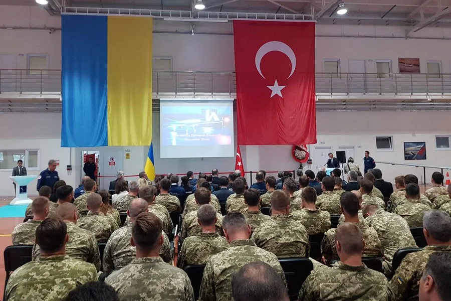 Турция «подумывает» отправить военных на Украину
