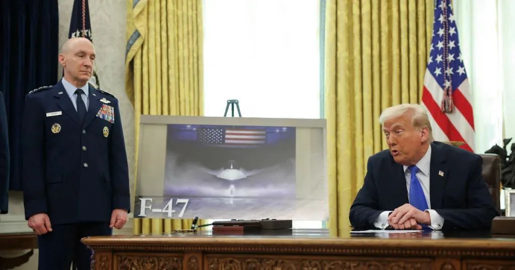 Главный генерал ВВС США неожиданно уходит в отставку