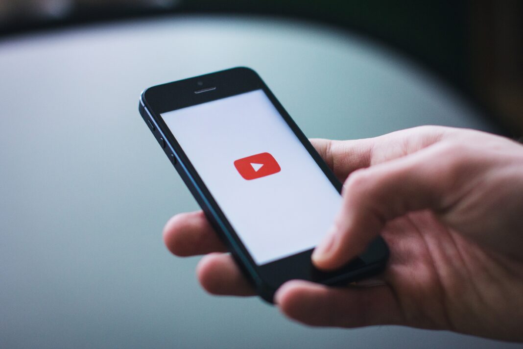 youtube-26175100