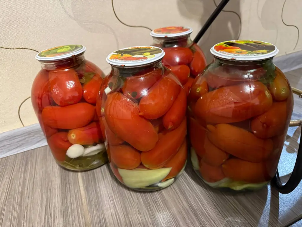 Вкуснейшие помидоры на зиму: раскрываем секрет идеального рассола для консервации