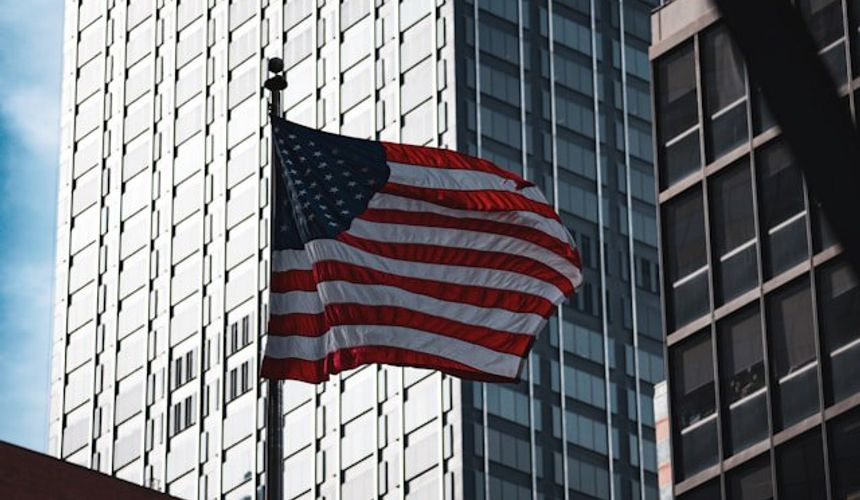 Получить визу США россияне смогут только в Астане или Варшаве