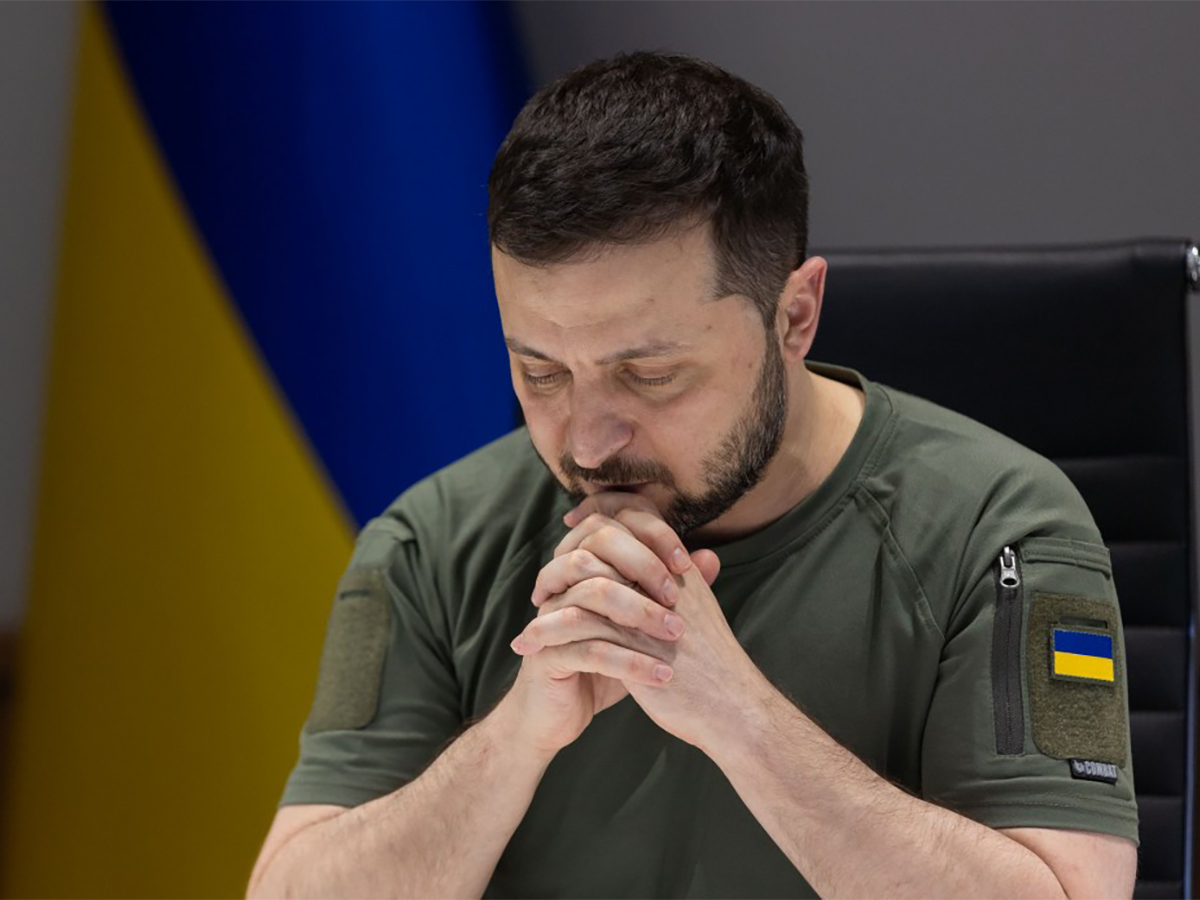 Зеленский намерен принимать сложные решения для украинцев: что ожидает страну0