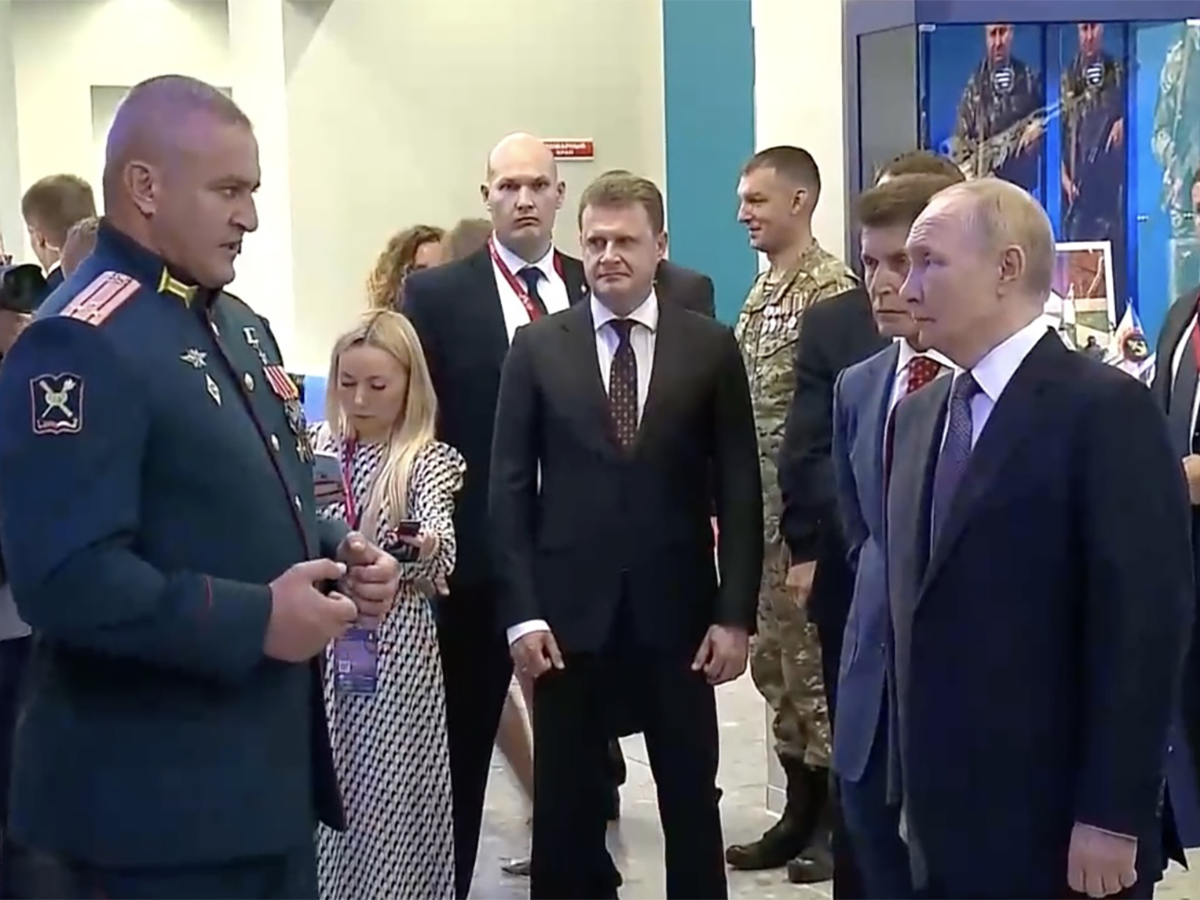Путин изучает современный слэнг во Владивостоке: от «кринжа» до «чиловой катки»0