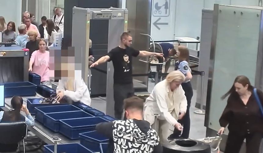 Туристка перед рейсом из Пулково в Баку захватила в самолет чужие часы