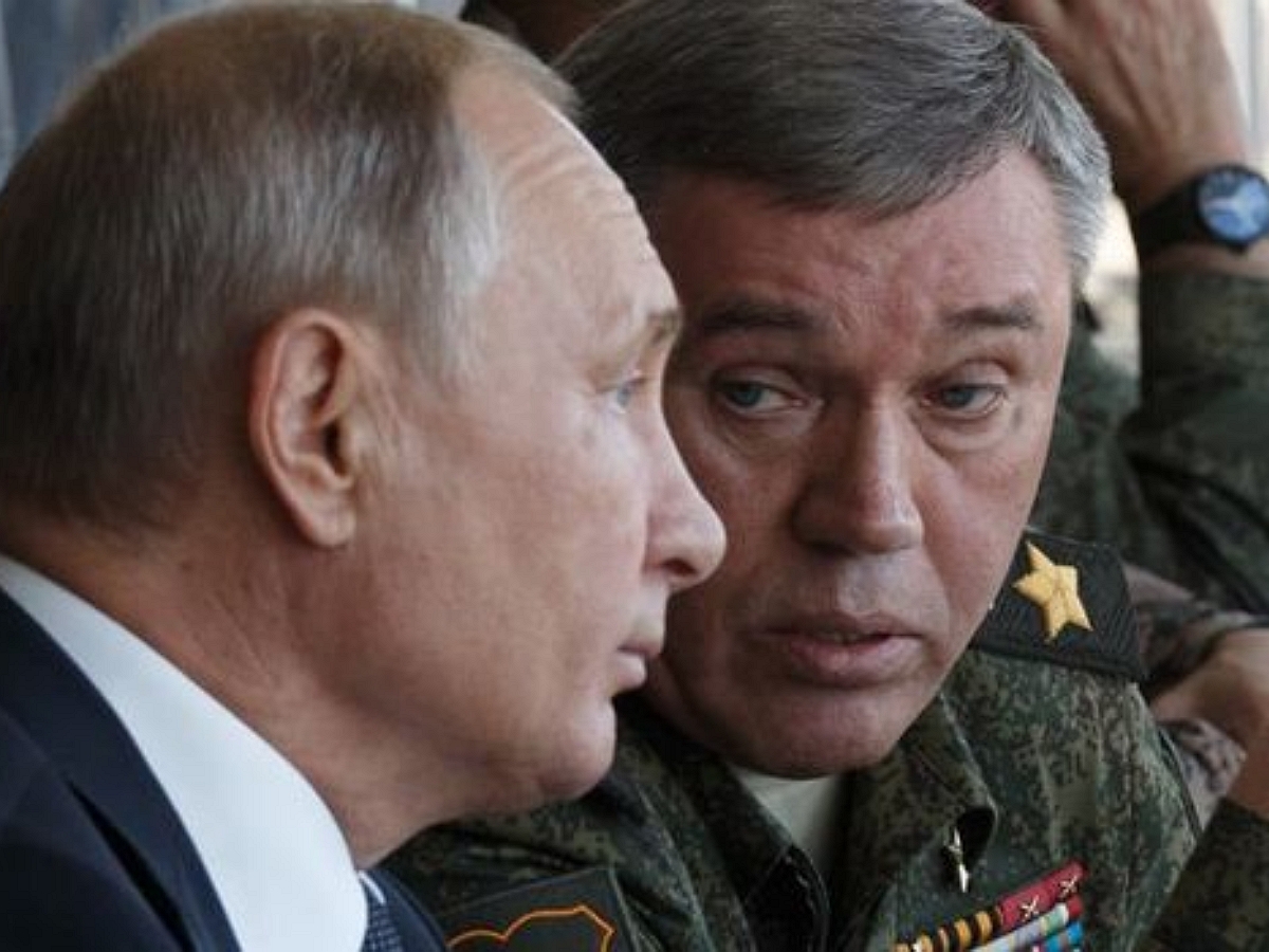 Путин принял важное решение по главе Генштаба Герасимову0