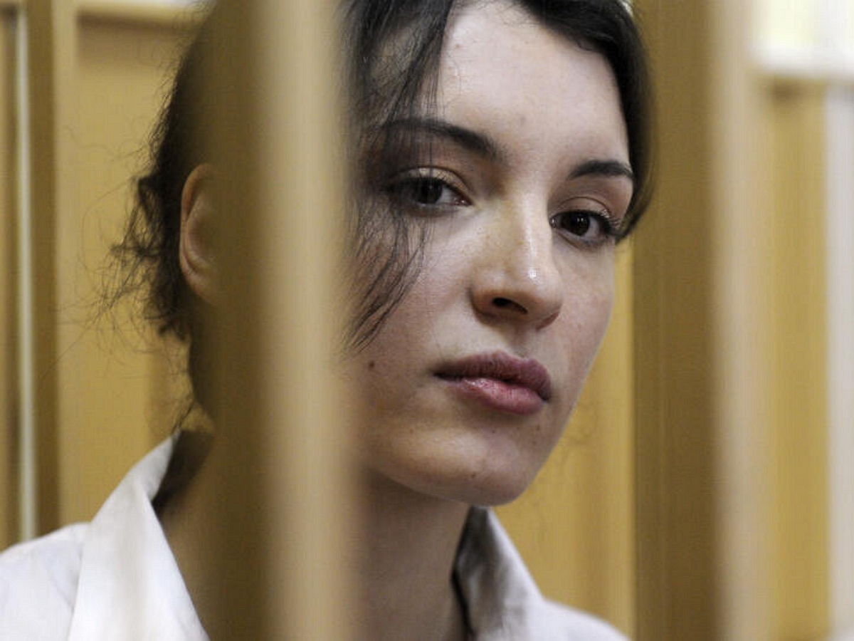 Евгения Хасис, соучастница убийства Бабуровой и Маркелова, вышла на свободу после 16 лет в заключении0