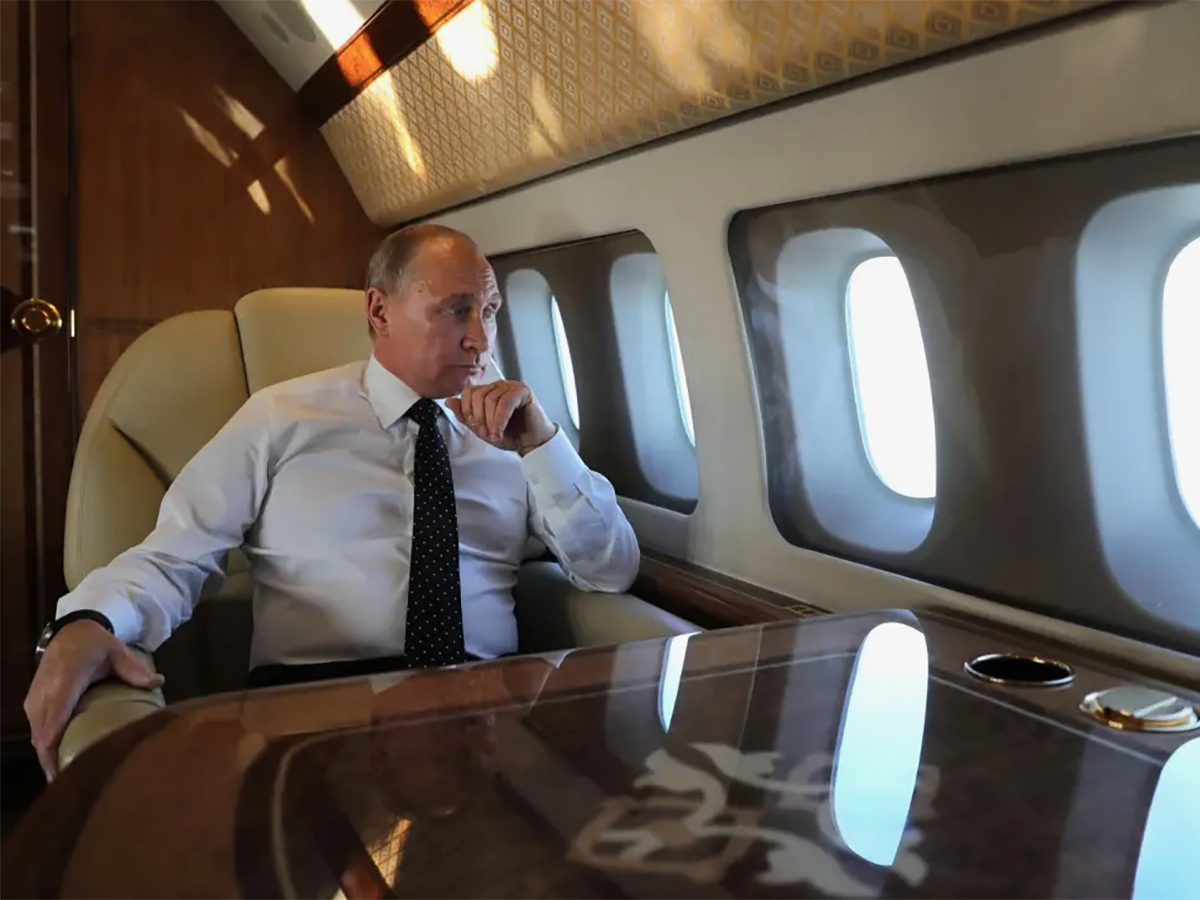 На Украине обсудили возможность удара по самолету с Путиным в Будапеште в рамках операции «Паутина 2.0»0