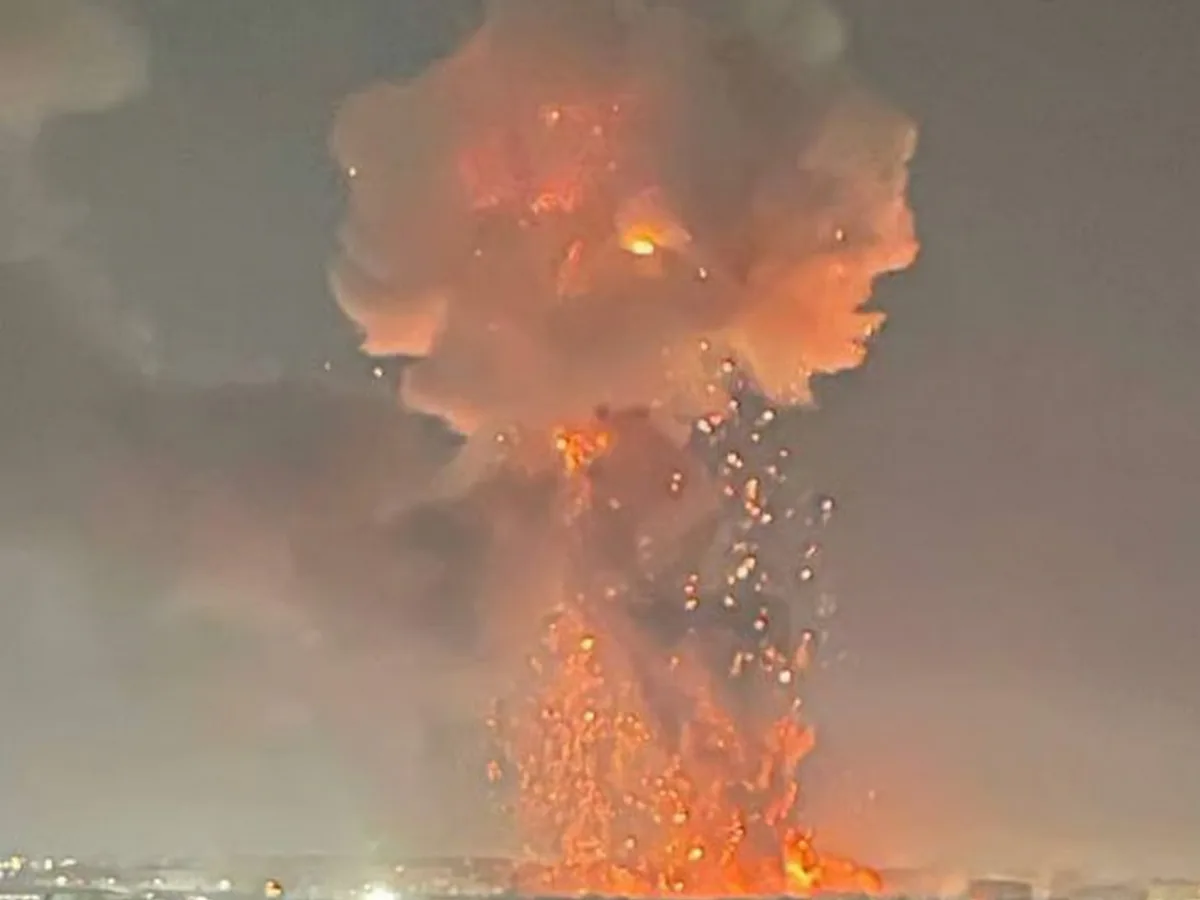 Таинственный мегавзрыв на базе ВСУ в Николаеве: новое оружие ВС РФ или случайность?0