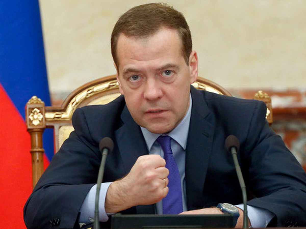 Медведев назвал потенциальных «кошмарителей» дронов в ЕС среди российских «кротов»0