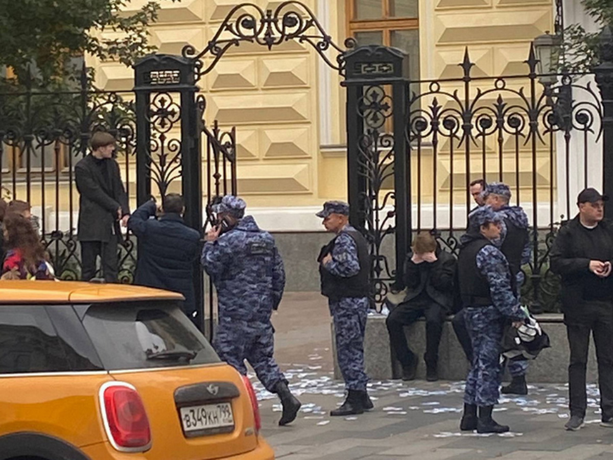 Акция протеста против политики Центробанка в Москве: задержания и требования о борьбе с инфляцией0