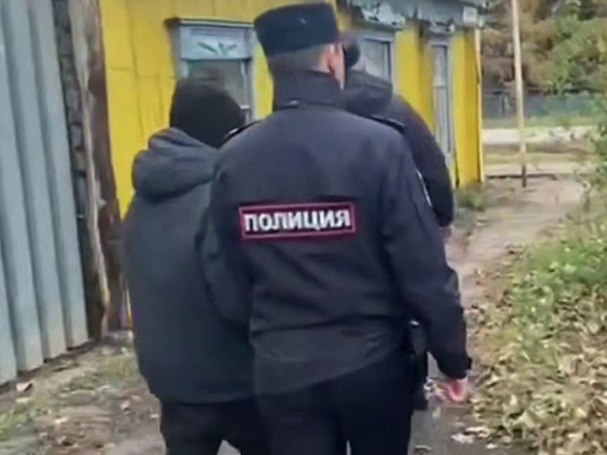 В Оренбуржье психически больной сосед совершил убийство учительницы и попытался скрыть следы преступления0