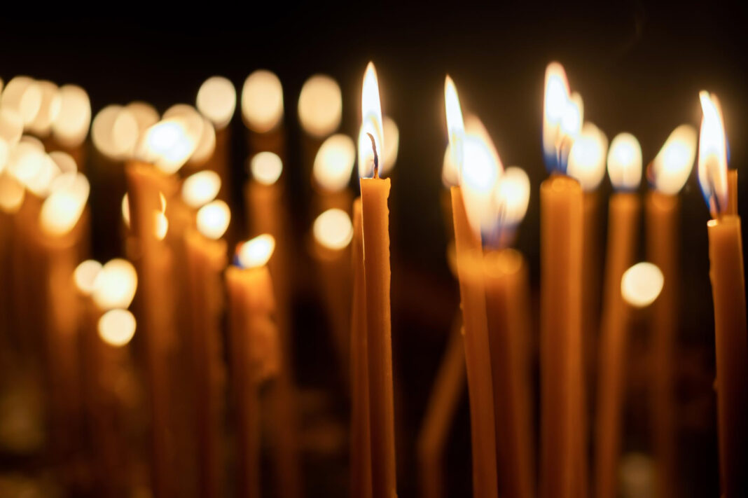 lots-of-burning-candles0