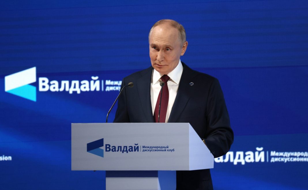 Путин предупредил, что Западу не стоит злить «дремлющего медведя»0