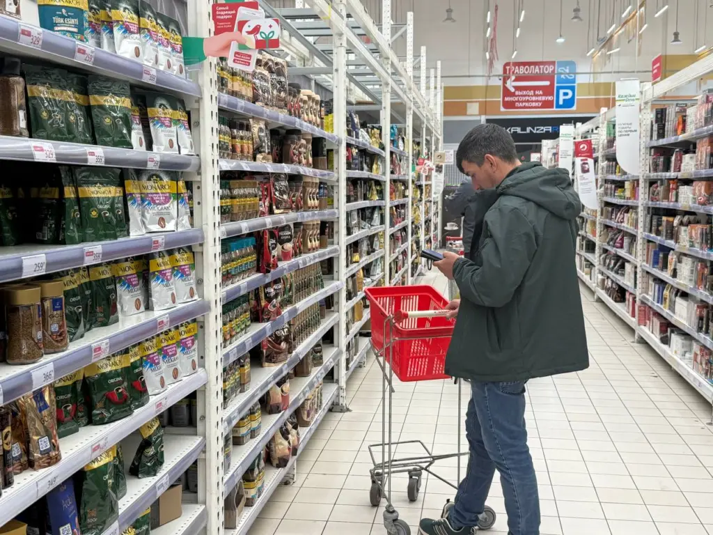 Росконтроль предупредил: какой кофе в яркой упаковке не стоит покупать даже бесплатно