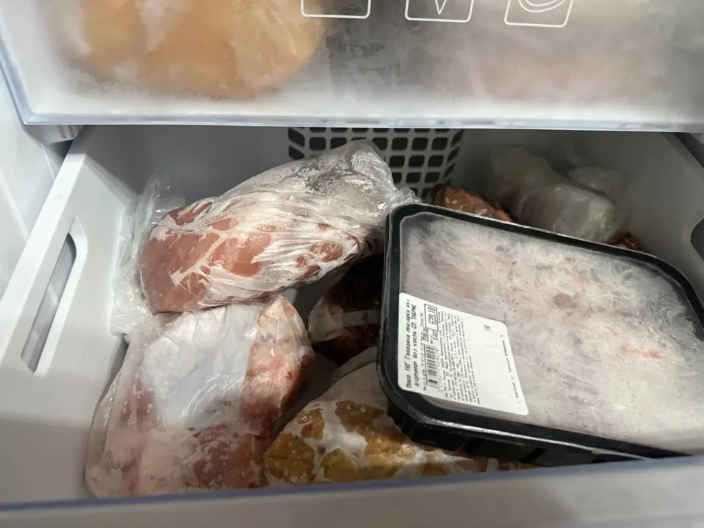 Применяю 1 чайную ложку средства для мяса: даже самая жесткая говядина становится нежной и сочной — теперь не нужно долго готовить