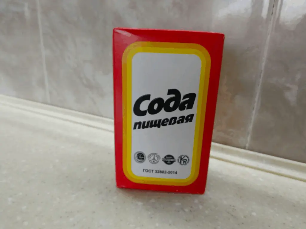 Секрет бабушки: как с помощью соды вернуть посуде оригинальный блеск