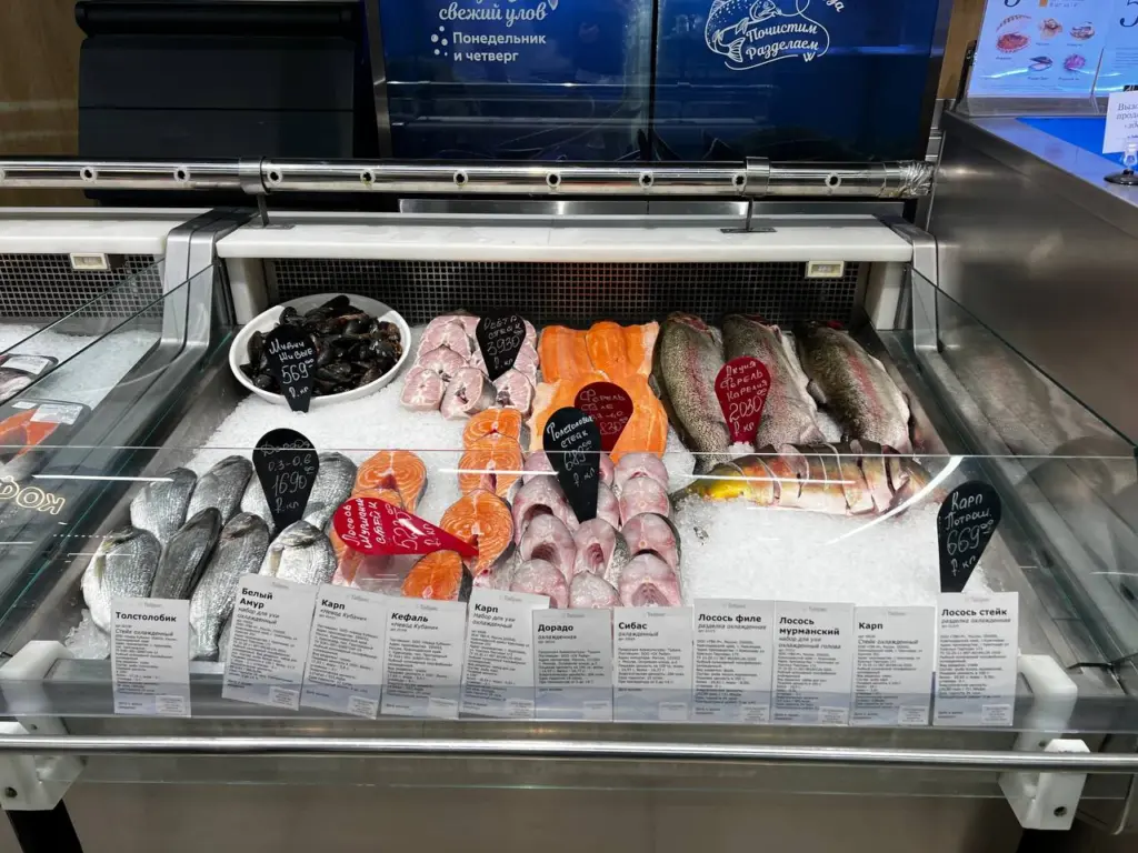 Почему горбуша превращается в кашу после разморозки? Секрет, который продавцы предпочитают не раскрывать