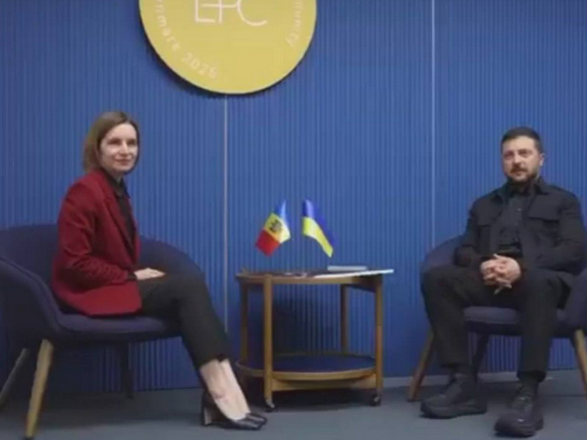 «Зелеходы» становятся символом Украины: ботинки Зеленского признаны национальным достоянием0