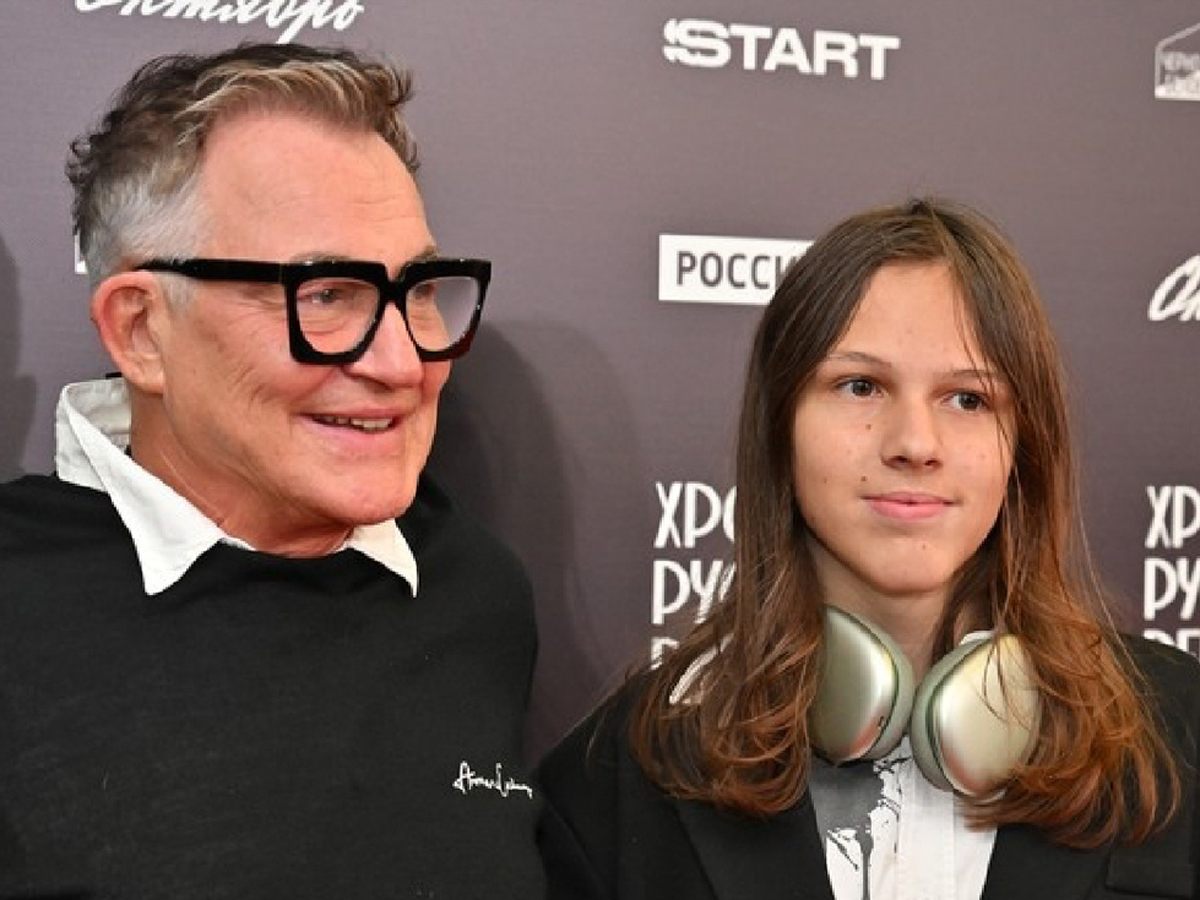 Дибров раскритиковал Товстику на глазах у сына: "Ты можешь наставить рога, но показывать будут меня!"0