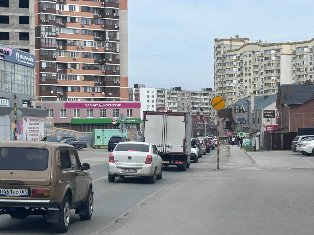 ГАИ окончательно решила спорный вопрос: какой возраст является пределом для вождения автомобиля — пенсионерам озвучили новые ограничения