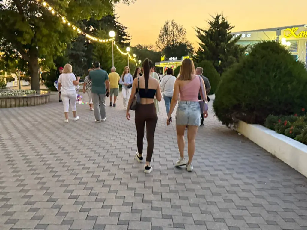 Одна фраза, способная наполнить карманы: что нужно произнести перед выходом из дома для привлечения богатства